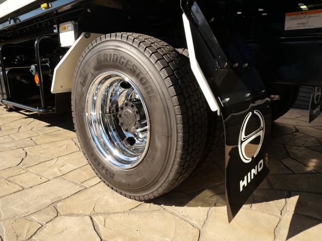 ヒノレンジャー 　ハイルーフ（標準キャブ）、ラバーマット付、ＥＴＣ２．０　ドラレコ　燃料タンク２００Ｌ　リアエアサス　遮光カーテン（ラウンド、センター、リア）、高機能シート（エアサス）、シートヒーター　フェイクレザー（73枚目）