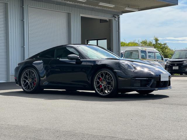 ９１１ 　カレラ　Ｓ　ＰＤＫ｜スポクロ｜レザーインテリア｜２０／２１インチＲＳスパイダーＡＷ｜シートベンチレーション＆ヒーター｜ＳｐｏｒｔＤｅｓｉｇｎフロントエプロン｜ロゴドアカーテシ｜スポーツテールパイプ｜（7枚目）