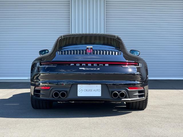 ９１１ 　カレラ　Ｓ　ＰＤＫ｜スポクロ｜レザーインテリア｜２０／２１インチＲＳスパイダーＡＷ｜シートベンチレーション＆ヒーター｜ＳｐｏｒｔＤｅｓｉｇｎフロントエプロン｜ロゴドアカーテシ｜スポーツテールパイプ｜（15枚目）
