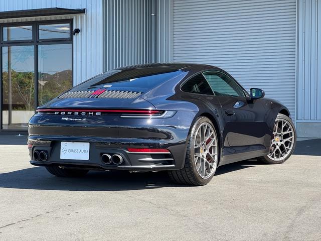 ９１１ 　カレラ　Ｓ　ＰＤＫ｜スポクロ｜レザーインテリア｜２０／２１インチＲＳスパイダーＡＷ｜シートベンチレーション＆ヒーター｜ＳｐｏｒｔＤｅｓｉｇｎフロントエプロン｜ロゴドアカーテシ｜スポーツテールパイプ｜（16枚目）