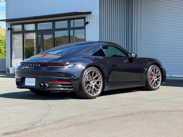 ９１１ 　カレラ　Ｓ　ＰＤＫ｜スポクロ｜レザーインテリア｜２０／２１インチＲＳスパイダーＡＷ｜シートベンチレーション＆ヒーター｜ＳｐｏｒｔＤｅｓｉｇｎフロントエプロン｜ロゴドアカーテシ｜スポーツテールパイプ｜（17枚目）