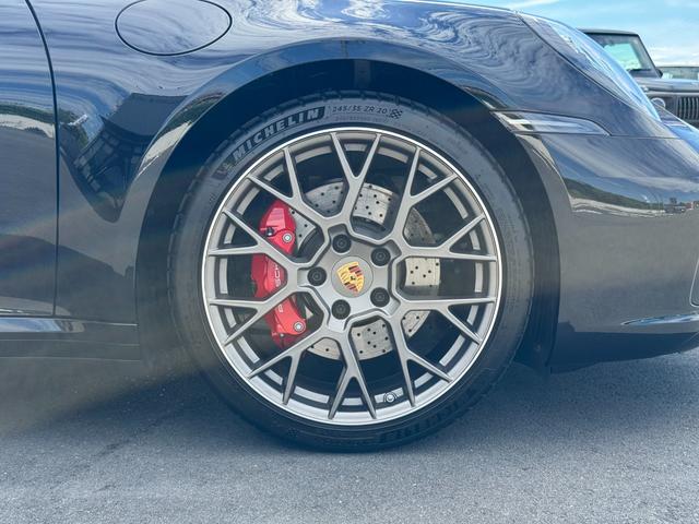 ９１１ 　カレラ　Ｓ　ＰＤＫ｜スポクロ｜レザーインテリア｜２０／２１インチＲＳスパイダーＡＷ｜シートベンチレーション＆ヒーター｜ＳｐｏｒｔＤｅｓｉｇｎフロントエプロン｜ロゴドアカーテシ｜スポーツテールパイプ｜（23枚目）
