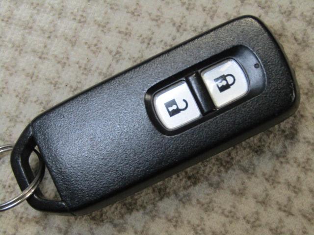 G 社外CDデッキ 社外アルミ スマートキー プッシュボタンスタート 電動格納ミラー オートエアコン ESC CVT タイミングチェーン ベンチシート アームレスト Wバニティーミラー 純正フロアマット(35枚目)