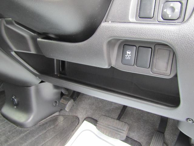 ハイウェイスター Gターボ 1年保証付 全周囲カメラ HIDヘッドライト オートライト ターボ車 スマートキー 地デジTV 純正15インチアルミホイール ETC プッシュスタート ESC ベンチシート電動格納ミラー ABS(18枚目)
