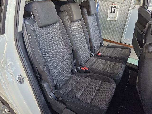 ゴルフトゥーラン ドライブレコーダー ナビ キーレスエントリー アイドリングストップ 電動格納ミラー 3列シート AT ルーフレール アルミホイール CD USB エアコン パワーステアリング パワーウィンドウ(10枚目)