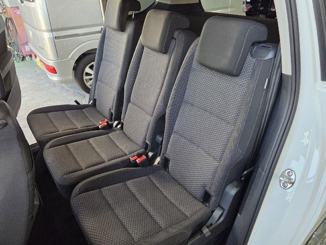 ゴルフトゥーラン ドライブレコーダー ナビ キーレスエントリー アイドリングストップ 電動格納ミラー 3列シート AT ルーフレール アルミホイール CD USB エアコン パワーステアリング パワーウィンドウ(25枚目)