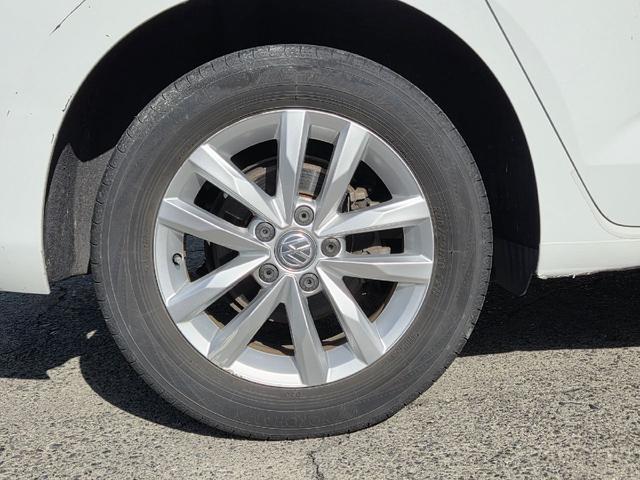 ゴルフトゥーラン ドライブレコーダー ナビ キーレスエントリー アイドリングストップ 電動格納ミラー 3列シート AT ルーフレール アルミホイール CD USB エアコン パワーステアリング パワーウィンドウ(31枚目)