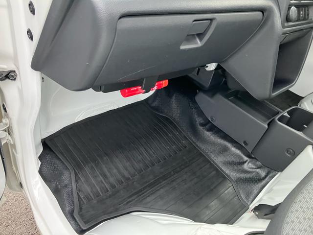 ＮＴ１００クリッパートラック ＤＸ　セーフティパッケージ　オートマ　エアコン　パワステ　衝突軽減ブレーキ　前後ソナー　荷台ゴムマット　車検整備済み　オイル／エレメント／ブレーキオイル／バッテリー／プラグ／ワイパーゴム交換済み（34枚目）