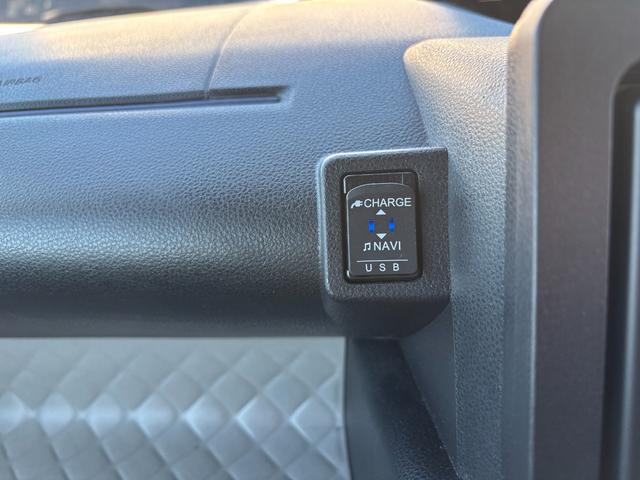 タント X 14インチフルホイールキャップ フルLEDヘッドランプ オート格納式カラードドアミラー 左側パワースライドドア TFTカラーマルチインフォメーションディスプレイ フルファブリックシート(34枚目)