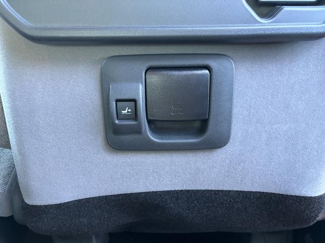 タント X 14インチフルホイールキャップ フルLEDヘッドランプ オート格納式カラードドアミラー 左側パワースライドドア TFTカラーマルチインフォメーションディスプレイ フルファブリックシート(47枚目)