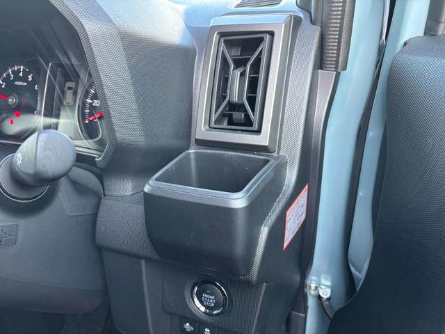 タフト G クロムベンチャー メッキドアアウターハンドル 15インチアルミホイール オートレベリング機能付フルLEDヘッドランプ LEDフォグランプ 本革巻ステアリングホイール 本革巻インパネセンターシフト(19枚目)