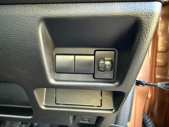 スペーシア HYBRID X オーディオレス 両側電動パワースライドドア オートライト スライドドア プッシュスタート オートエアコン アイドリングストップ 横滑り防止機能 衝突安全ボディ 盗難防止システム(47枚目)