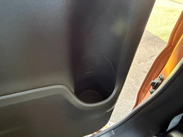 スペーシア HYBRID X オーディオレス 両側電動パワースライドドア オートライト スライドドア プッシュスタート オートエアコン アイドリングストップ 横滑り防止機能 衝突安全ボディ 盗難防止システム(61枚目)