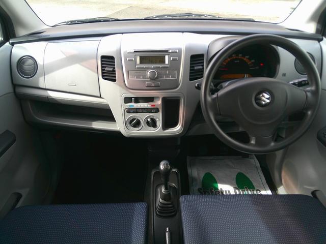 ワゴンＲ ＦＸ　車検令和８年３月迄　５速マニュアル車　純正１３インチアルミホイール　走行９０千ｋｍ　キーレスエントリー　パワーウィンドウ　ＣＤオーディオ　ＡＭ・ＦＭラジオ　ライトレベライザー　エアコン（4枚目）