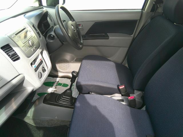 ワゴンＲ ＦＸ　車検令和８年３月迄　５速マニュアル車　純正１３インチアルミホイール　走行９０千ｋｍ　キーレスエントリー　パワーウィンドウ　ＣＤオーディオ　ＡＭ・ＦＭラジオ　ライトレベライザー　エアコン（15枚目）