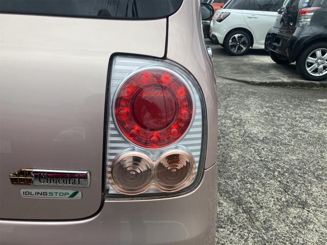 アルトラパンショコラ Ｘ　ＥＴＣ　ナビ　ＨＩＤ　スマートキー　アイドリングストップ　電動格納ミラー　ベンチシート　ＣＶＴ　盗難防止システム　ＡＢＳ　衝突安全ボディ　エアコン　パワーステアリング　パワーウィンドウ（18枚目）