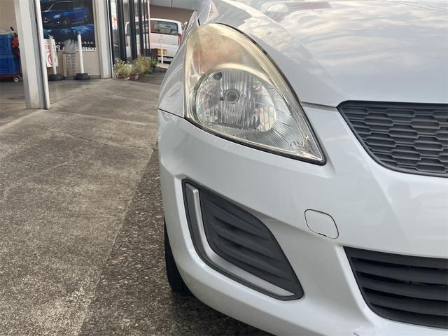 スイフト ＸＧ　４ＷＤ　スマートキー　電動格納ミラー　シートヒーター　ＣＶＴ　盗難防止システム　衝突安全ボディ　ＡＢＳ　ＥＳＣ　ＣＤ　ＵＳＢ　エアコン　パワーステアリング　パワーウィンドウ　運転席エアバッグ（13枚目）