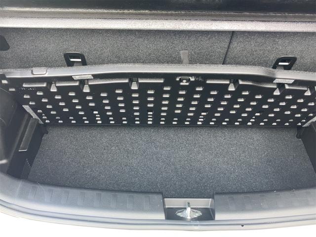 スイフト ＸＧ　４ＷＤ　スマートキー　電動格納ミラー　シートヒーター　ＣＶＴ　盗難防止システム　衝突安全ボディ　ＡＢＳ　ＥＳＣ　ＣＤ　ＵＳＢ　エアコン　パワーステアリング　パワーウィンドウ　運転席エアバッグ（33枚目）