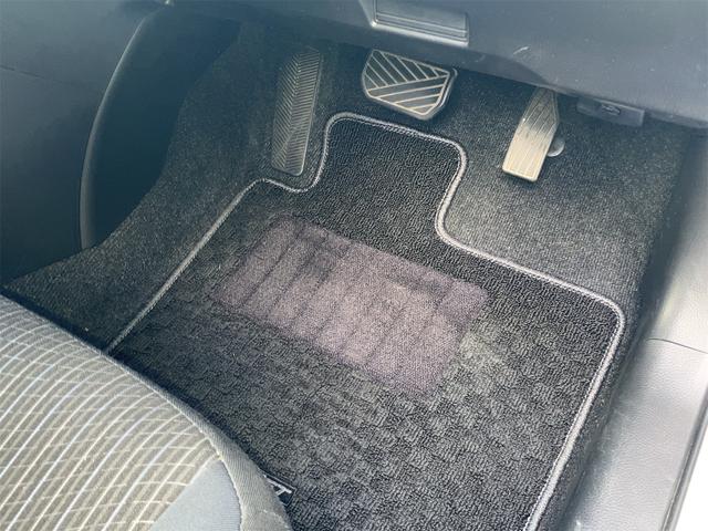 スイフト ＸＧ　４ＷＤ　スマートキー　電動格納ミラー　シートヒーター　ＣＶＴ　盗難防止システム　衝突安全ボディ　ＡＢＳ　ＥＳＣ　ＣＤ　ＵＳＢ　エアコン　パワーステアリング　パワーウィンドウ　運転席エアバッグ（40枚目）