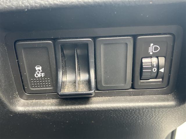 スイフト ＸＧ　４ＷＤ　スマートキー　電動格納ミラー　シートヒーター　ＣＶＴ　盗難防止システム　衝突安全ボディ　ＡＢＳ　ＥＳＣ　ＣＤ　ＵＳＢ　エアコン　パワーステアリング　パワーウィンドウ　運転席エアバッグ（48枚目）