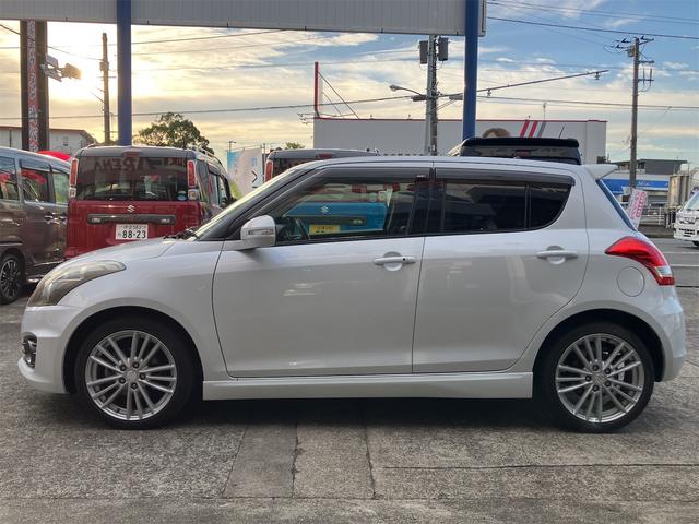 スイフトスポーツ ベースグレード　ドライブレコーダー　バックカメラ　ナビ　ＴＶ　オートクルーズコントロール　アルミホイール　スマートキー　ＣＶＴ　盗難防止システム　衝突安全ボディ　記録簿　ＡＢＳ　ＥＳＣ　ＣＤ　ＵＳＢ（8枚目）