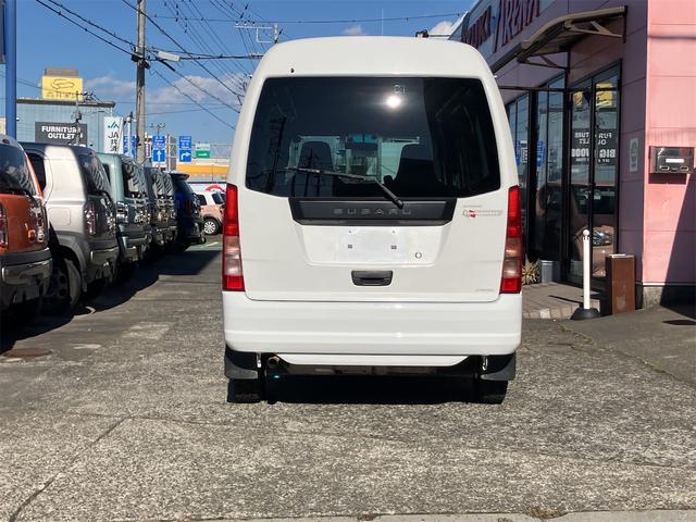 サンバーバン トランスポーター　軽バン　ＭＴ　ドライブレコーダー　両側スライドドア　キーレスエントリー　アルミホイール　エアコン　パワーウィンドウ　運転席エアバッグ（6枚目）
