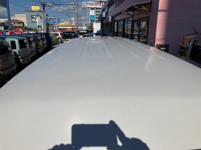 サンバーバン トランスポーター　軽バン　ＭＴ　ドライブレコーダー　両側スライドドア　キーレスエントリー　アルミホイール　エアコン　パワーウィンドウ　運転席エアバッグ（10枚目）