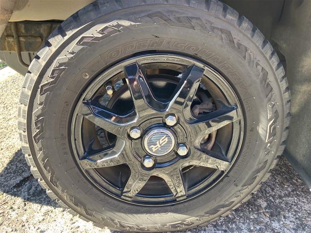 サンバーバン トランスポーター　軽バン　ＭＴ　ドライブレコーダー　両側スライドドア　キーレスエントリー　アルミホイール　エアコン　パワーウィンドウ　運転席エアバッグ（22枚目）