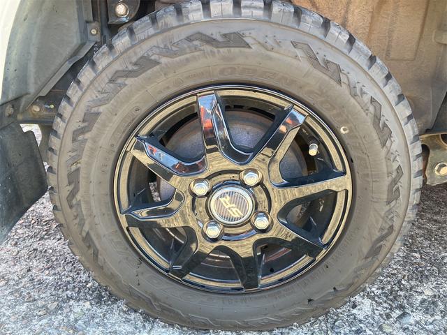 サンバーバン トランスポーター　軽バン　ＭＴ　ドライブレコーダー　両側スライドドア　キーレスエントリー　アルミホイール　エアコン　パワーウィンドウ　運転席エアバッグ（23枚目）