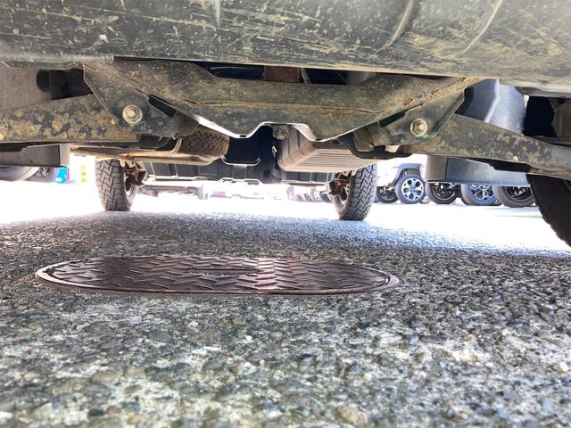 サンバーバン トランスポーター　軽バン　ＭＴ　ドライブレコーダー　両側スライドドア　キーレスエントリー　アルミホイール　エアコン　パワーウィンドウ　運転席エアバッグ（29枚目）