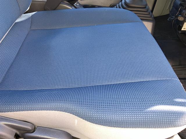 サンバーバン トランスポーター　軽バン　ＭＴ　ドライブレコーダー　両側スライドドア　キーレスエントリー　アルミホイール　エアコン　パワーウィンドウ　運転席エアバッグ（43枚目）