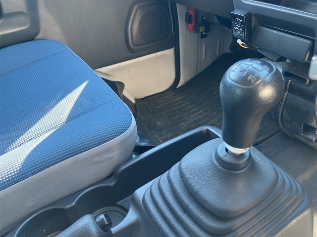 サンバーバン トランスポーター　軽バン　ＭＴ　ドライブレコーダー　両側スライドドア　キーレスエントリー　アルミホイール　エアコン　パワーウィンドウ　運転席エアバッグ（51枚目）