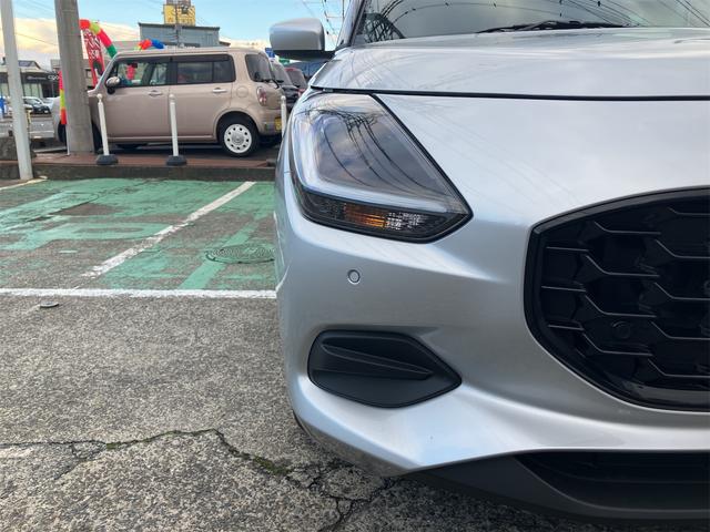 スイフト XG クリアランスソナー オートクルーズコントロール レーンアシスト 衝突被害軽減システム オートライト LEDヘッドランプ スマートキー 電動格納ミラー シートヒーター CVT 盗難防止システム(13枚目)