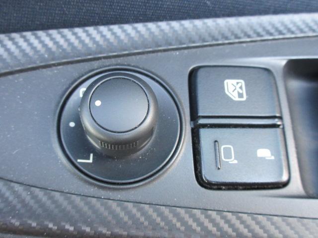 XD /1年保証 ナビ フルセグ Bluetooth ディーゼル ETC LEDライト クルコン オートライト アイドリングストップ CD DVD スマキー Pスタート ハンドルリモコン アルミ AUX(42枚目)