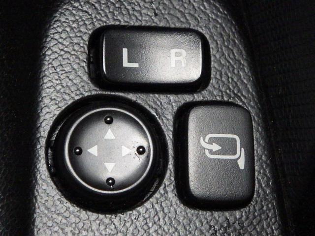 ソリオバンディット ベースグレード 1年保証付 ワンオーナー 社外メモリーナビ フルセグ Bluetooth 両側パワースライドドア HIDヘッドライト スマートキー プッシュスタート オートエアコン バニティミラー 電動格納ミラー(29枚目)