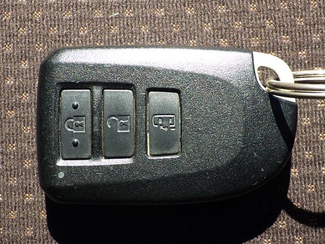 ポルテ Ｇ　１年保証付　純正ＳＤナビ　フルセグＴＶ　バックカメラ　Ｂｌｕｅｔｏｏｔｈ　ＥＴＣ　左側パワースライドドア　ＣＤ・ＤＶＤ再生　シートヒーター　ステアリングスイッチ　社外アルミホイール　プッシュスタート（29枚目）