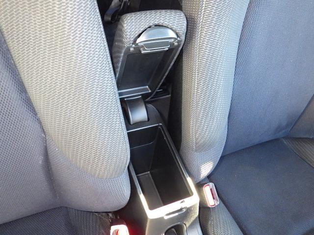 フィットハイブリッド ハイブリッド・１０ｔｈアニバーサリー　１年保証付　純正ＨＤＤナビ　ワンセグＴＶ　バックカメラ　ＥＴＣ　ＣＤ・ＤＶＤ再生　ラジオ　ステアリングスイッチ　クルーズコントロール　スマートキー　ＨＩＤヘッドライト　オートライト　オートエアコン（61枚目）