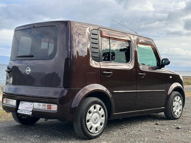 艶やかなボディーです