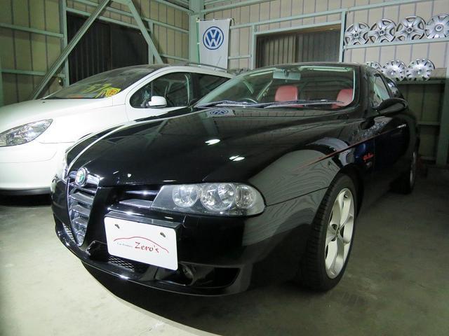 【室内展示場も完備】夜や雨の日でも現車確認ＯＫ！！です。是非見に来て下さい♪