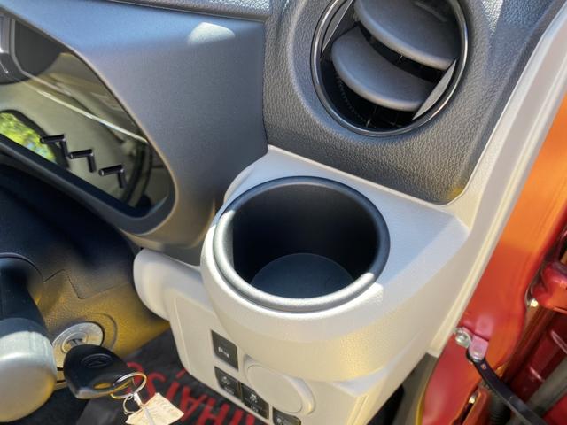 X SAIII 14インチフルホイールキャップ LEDヘッドランプ 電動格納式(カラード)ドアミラー 自発光式デジタルメーターブルーイルミネーションメーター マニュアルエアコン(ダイヤル式) キーレスエントリー(20枚目)