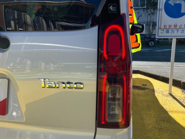 タント X 14インチフルホイールキャップ フルLEDヘッドランプ オート格納式カラードドアミラー 左側パワースライドドア TFTカラーマルチインフォメーションディスプレイ フルファブリックシート(10枚目)