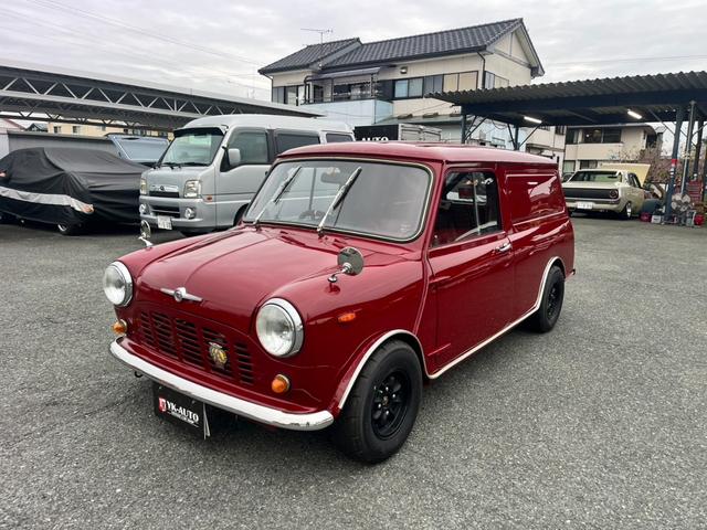 ＭＩＮＩ 　パネルバン　キャブ車　４ＭＴ　センターメーター　ローダウン　ＡＷ　観音開き（2枚目）