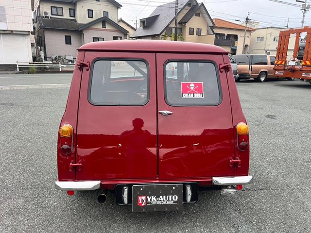 ＭＩＮＩ 　パネルバン　キャブ車　４ＭＴ　センターメーター　ローダウン　ＡＷ　観音開き（11枚目）