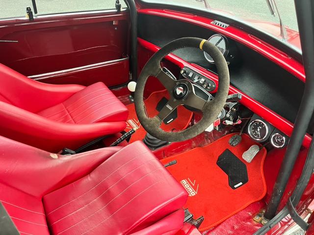 ＭＩＮＩ 　パネルバン　キャブ車　４ＭＴ　センターメーター　ローダウン　ＡＷ　観音開き（22枚目）