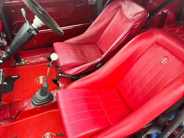 ＭＩＮＩ 　パネルバン　キャブ車　４ＭＴ　センターメーター　ローダウン　ＡＷ　観音開き（25枚目）