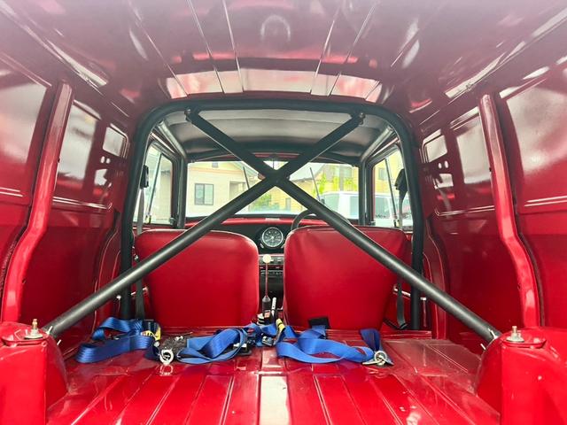 ＭＩＮＩ 　パネルバン　キャブ車　４ＭＴ　センターメーター　ローダウン　ＡＷ　観音開き（32枚目）