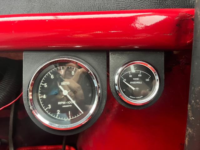 ＭＩＮＩ 　パネルバン　キャブ車　４ＭＴ　センターメーター　ローダウン　ＡＷ　観音開き（33枚目）