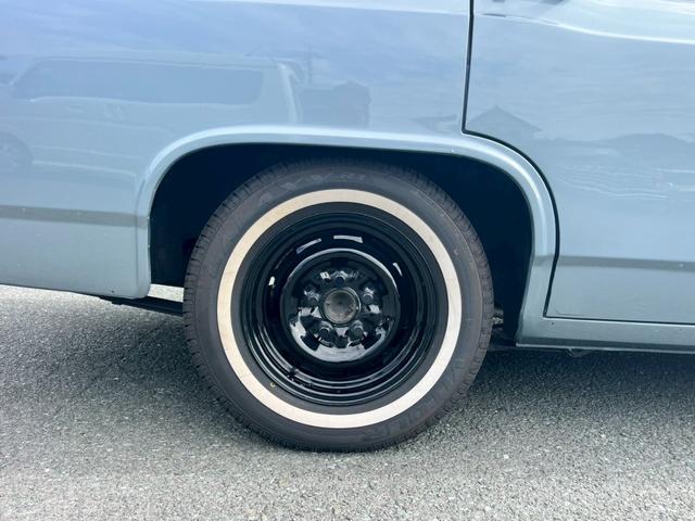 デボネア  エグゼクティブ Lテール ベンチシート コラムMT ローダウン ホワイトリボン(13枚目)