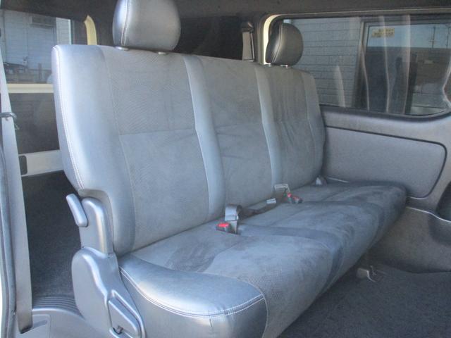 ハイエースバン スーパーＧＬ　ダークプライムＩＩ　純正ナビＴＶ　ビルトインＥＴＣ　バックカメラ　スマートキー　ＬＥＤヘッドライト　ローダウン　社外ＬＥＤテール　社外アルミ（18枚目）