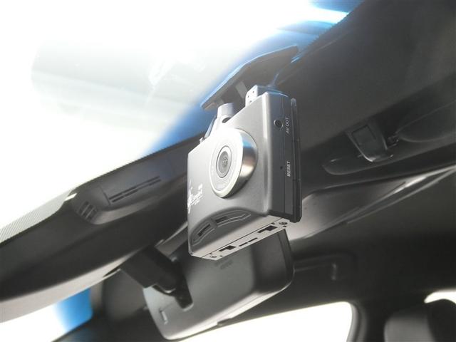 クラウンハイブリッド Ｓ　Ｃパッケージ　セーフティセンス　ドラレコ付　ＬＥＤヘッドライト　本革シート　純正アルミホイール　ＥＴＣ　バックモニター　スマートキー　ＣＤ／ＤＶＤ再生付き　フルセグメモリーナビ　オートエアコン　クルーズコントロール（14枚目）